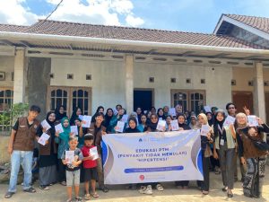 Mahasiswa KKNT Universitas Alma Ata Gelar Sosialisasi Penyakit Tidak Menular di Desa Trisobo